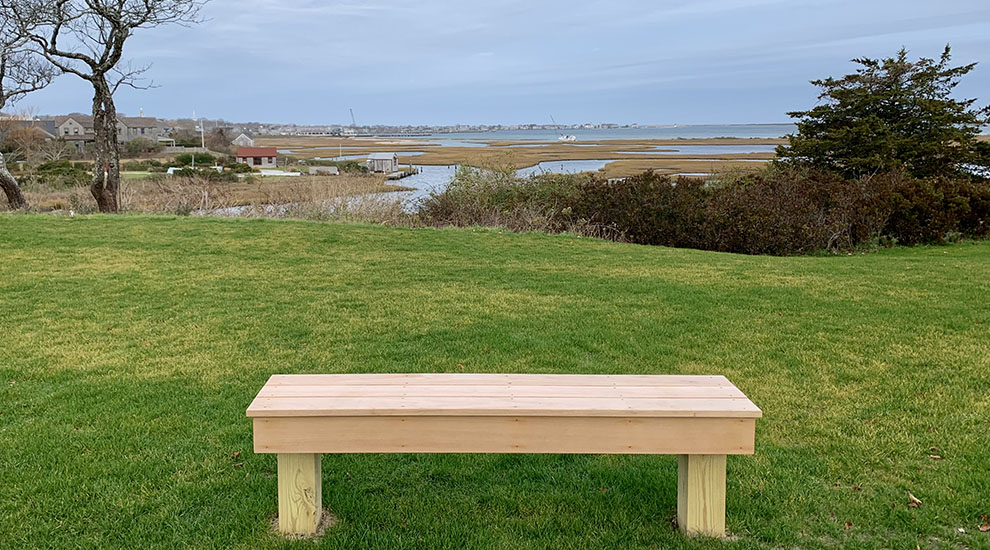 Bench overlook CROP